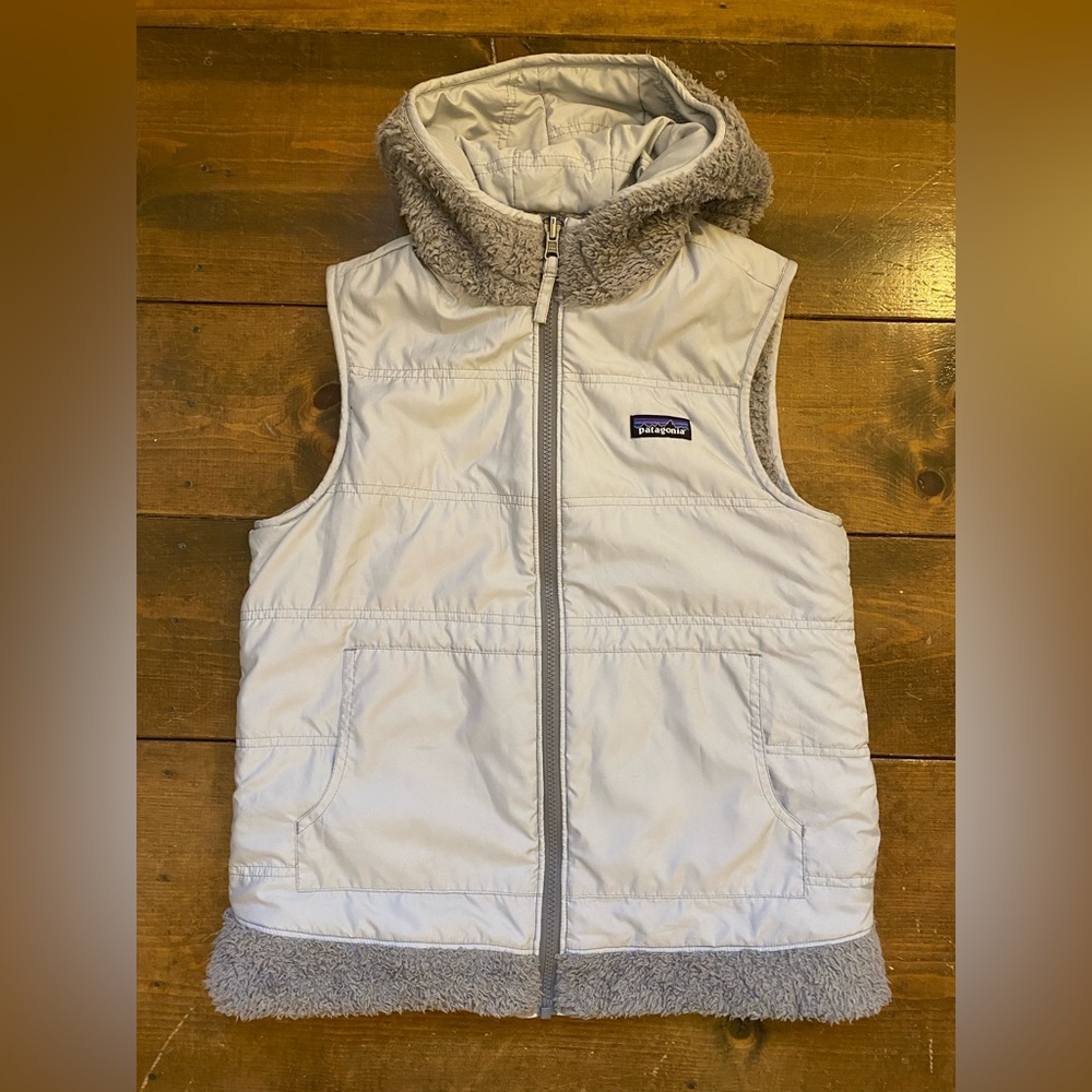 Patagonia Womens Reversible Sherpa Vest